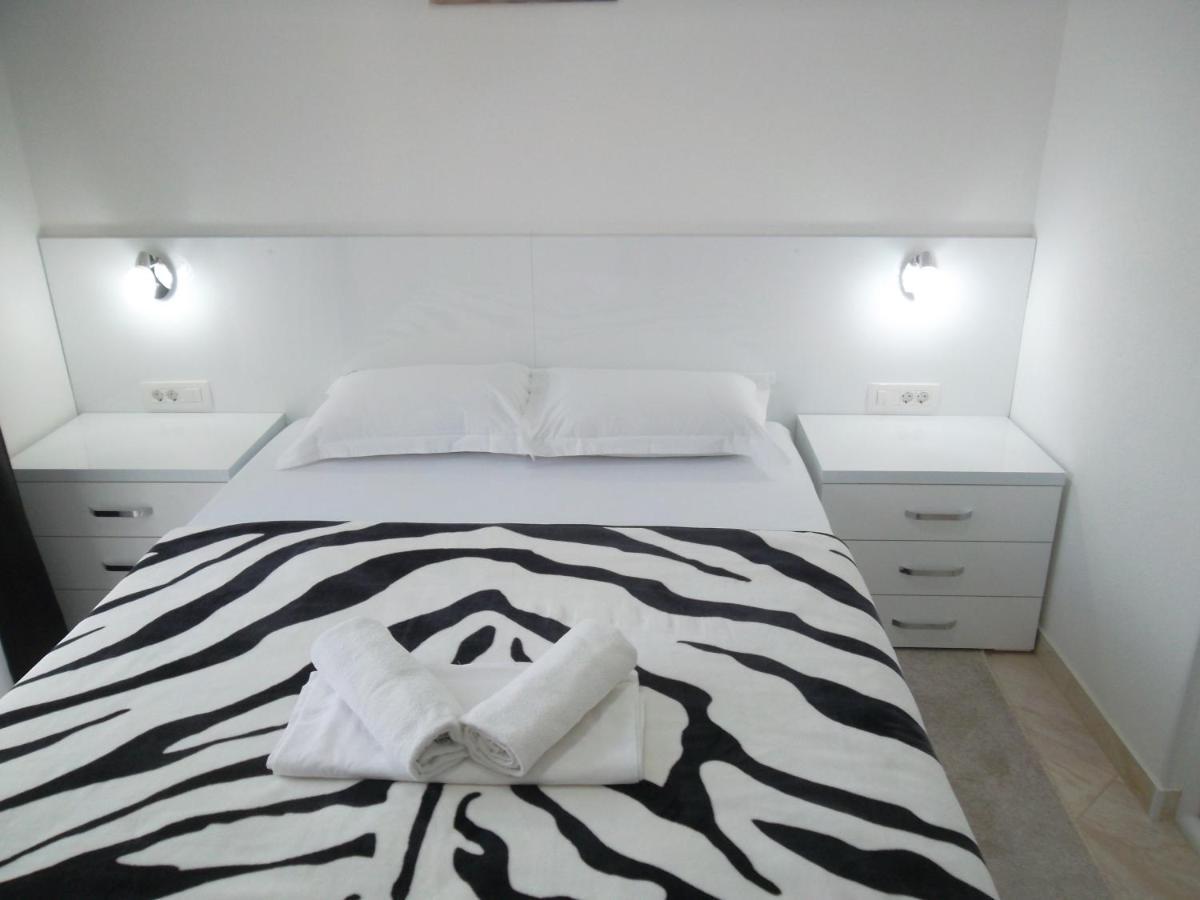 Guest House 4M Petrovac Екстериор снимка