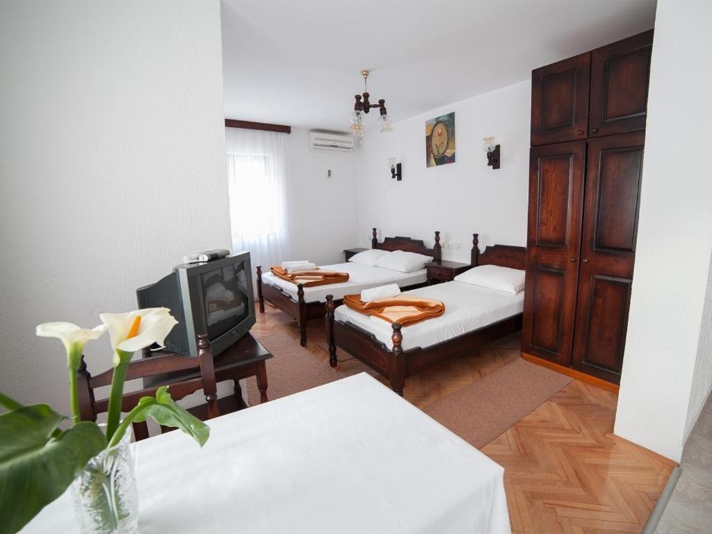Guest House 4M Petrovac Стая снимка