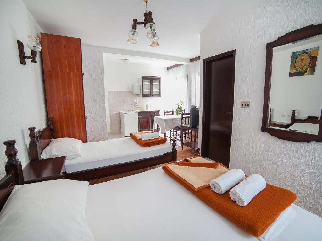 Guest House 4M Petrovac Стая снимка