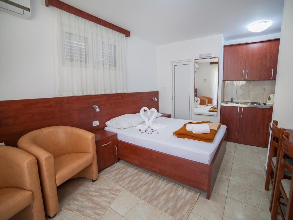 Guest House 4M Petrovac Стая снимка