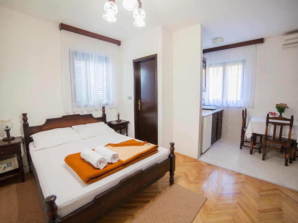 Guest House 4M Petrovac Стая снимка