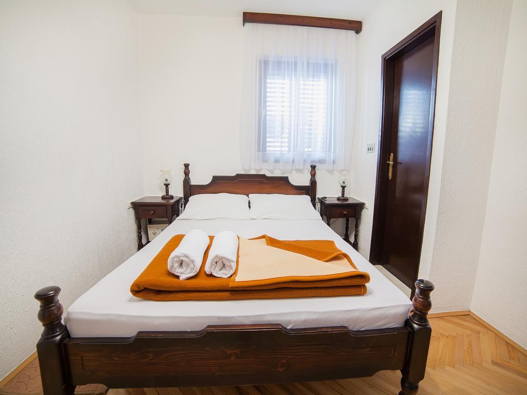 Guest House 4M Petrovac Стая снимка